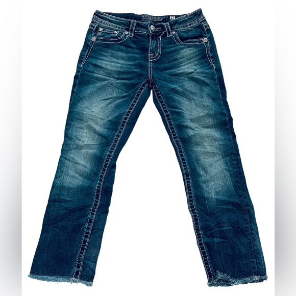 Miss Me Blue Jeans WOMEN’S Size 27 Signature Raw Hem Capri - Picture 1 of 9